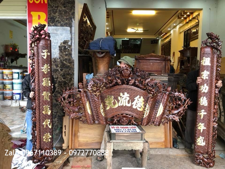 Cuốn Thư Câu Đối Gỗ Gụ Dát Vàng. Anh Phú Vĩnh Yên, Vĩnh Phúc.,