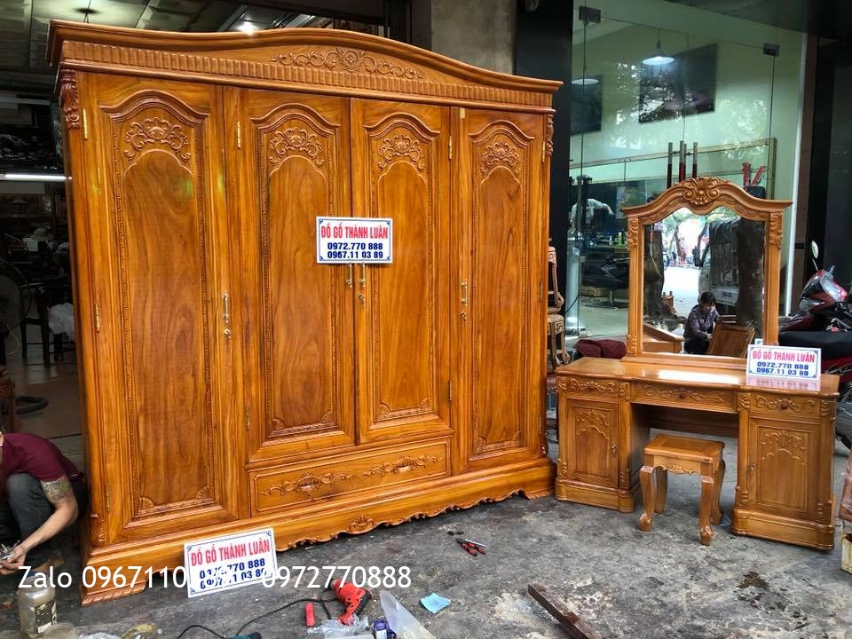 Giường, Tủ Áo, Bàn Phấn Gỗ Gõ Đỏ. Anh Tân kiến Thụy Hải Phòng.
