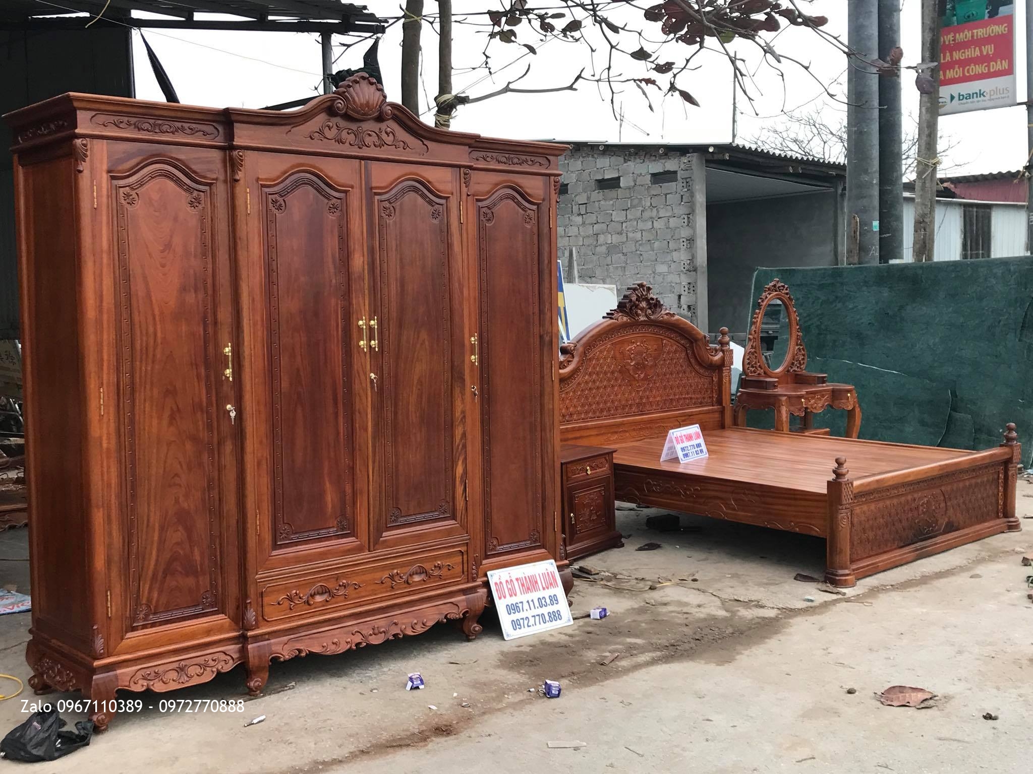 Giường,  Tủ Áo Gỗ gụ, Bàn Trang Điểm. Chú Thuận Hà Nam,,