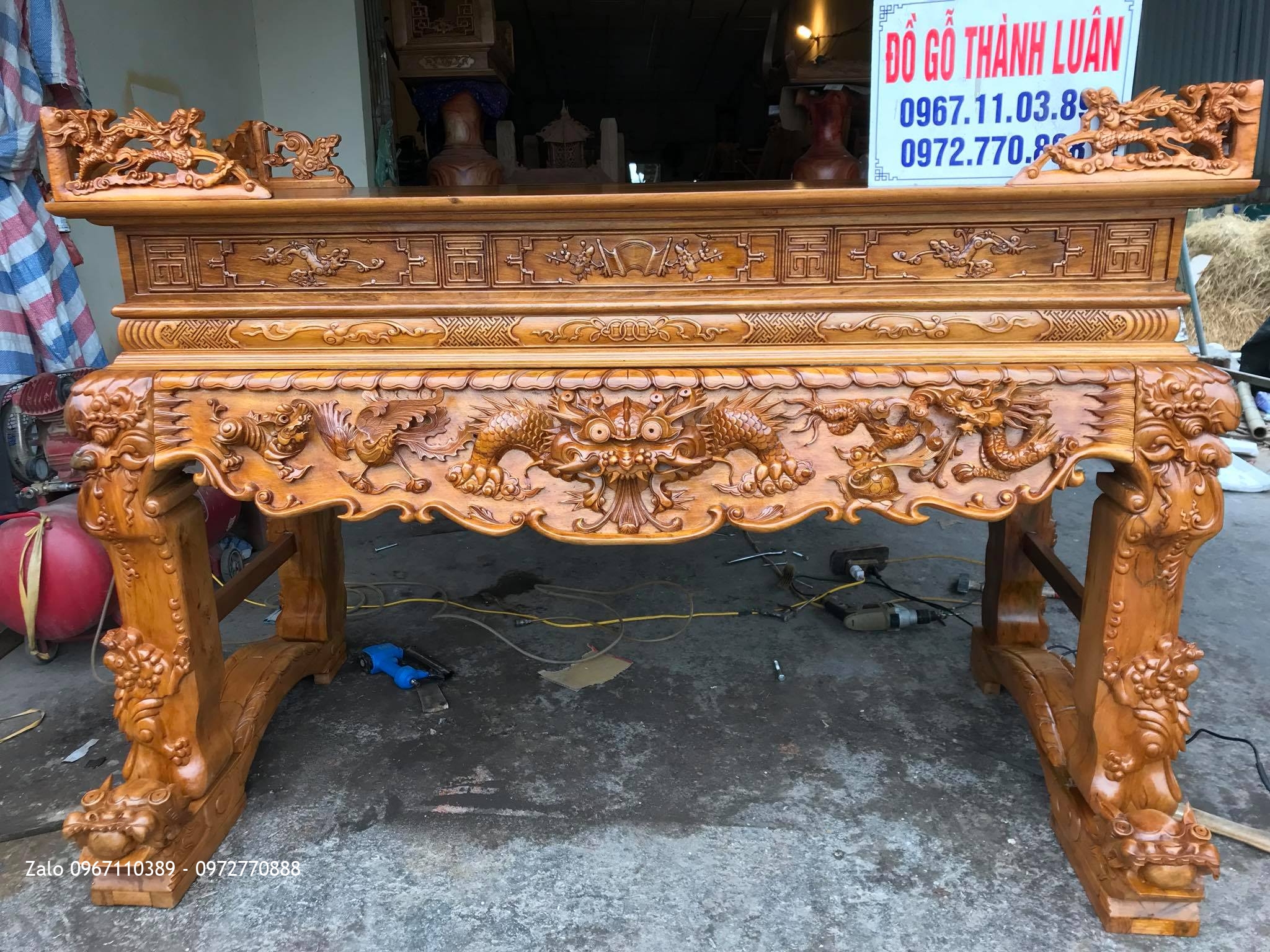 Sập Thờ Tứ Linh Hổ Phù Gỗ Gụ Chân 16. Khách Phú Xuyên, Hà Nội.