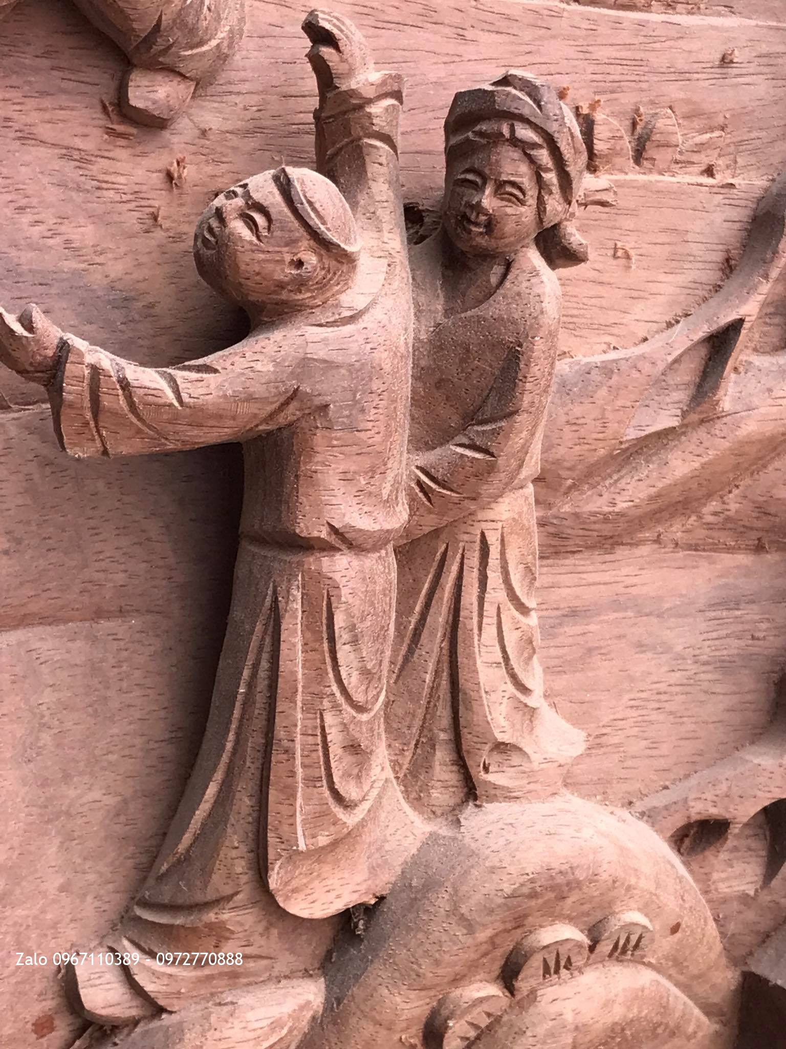 Tranh Vinh Quy Bái Tổ Gỗ Hương Đỏ Gia Lai. ,