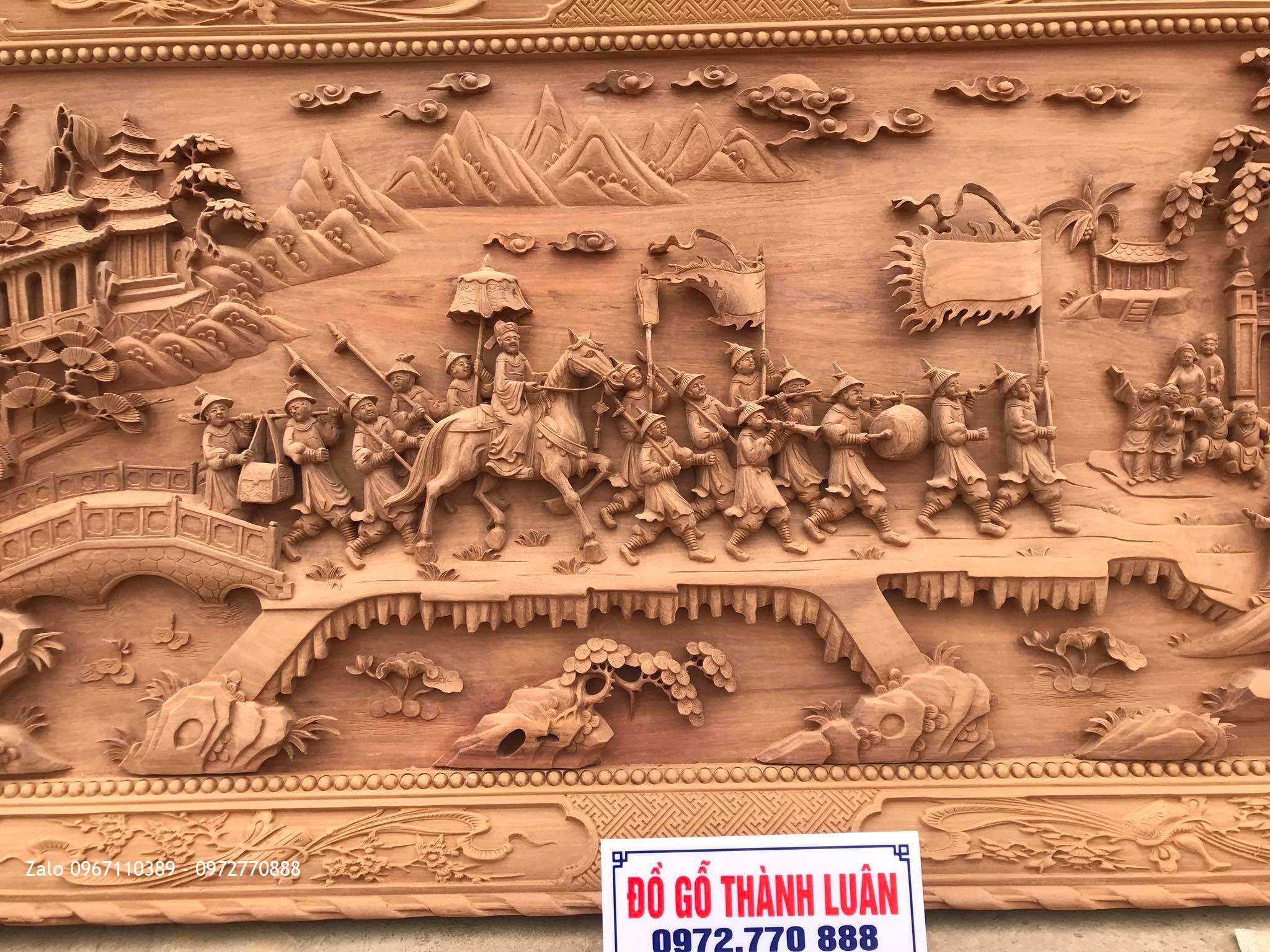 Tranh Vinh Quy Bái Tổ Gỗ Hương Đỏ Gia Lai. A Sơn Vũng Tàu.