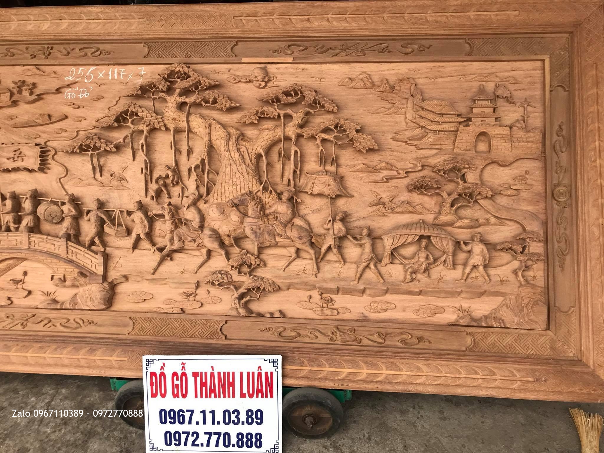 Tranh Vinh Quy Bái Tổ Gỗ Gõ Đỏ: