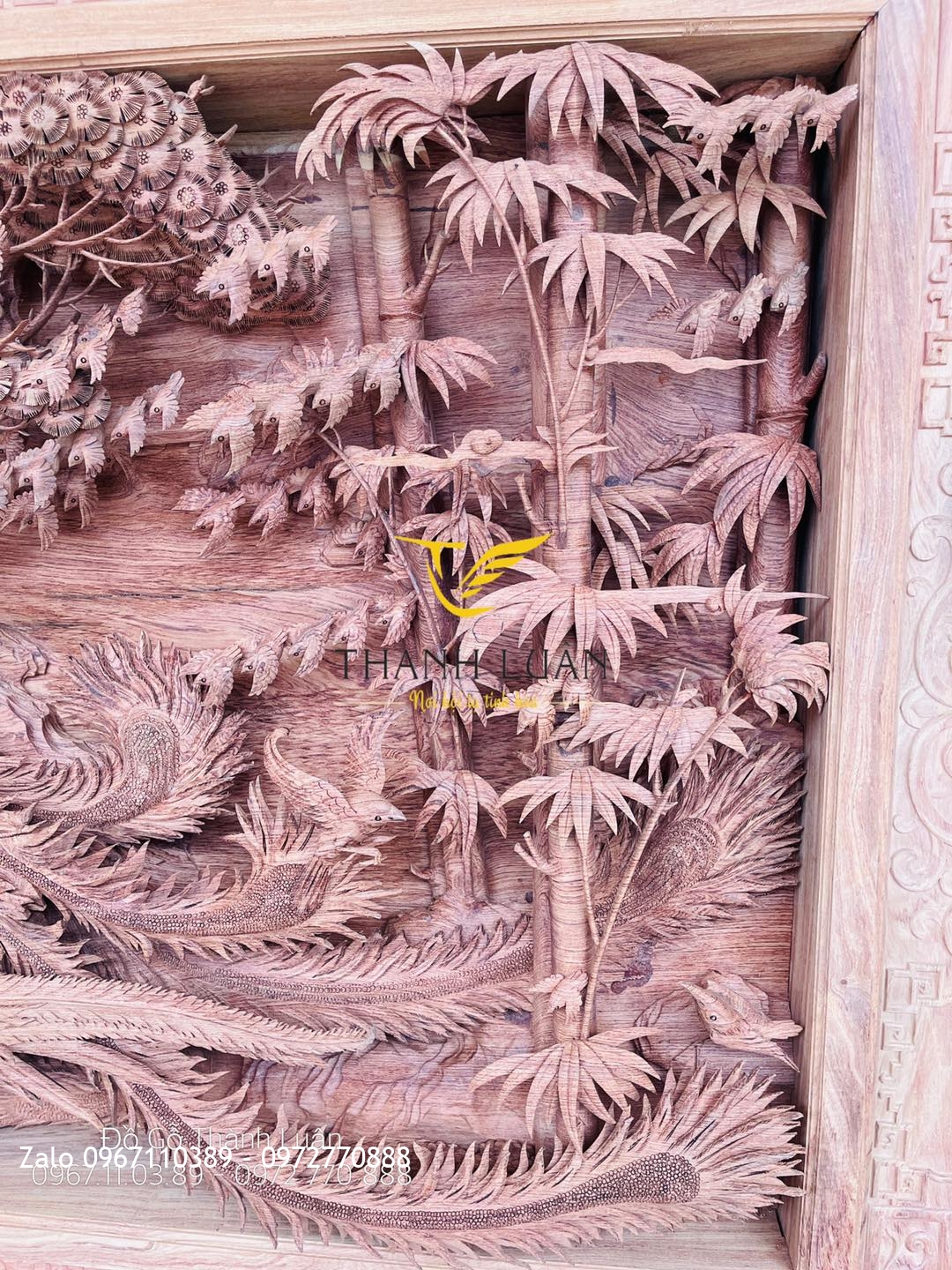 Bức Tranh Bách Điểu Triều Phụng Gỗ Hương Đá Nghệ Nhân Chế Tác.