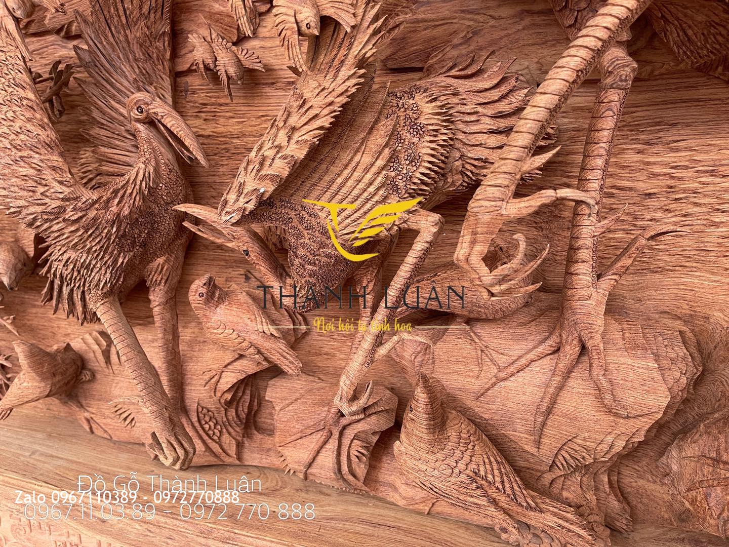 Bức Tranh Bách Điểu Triều Phụng Gỗ Hương Đá Nghệ Nhân Chế Tác.