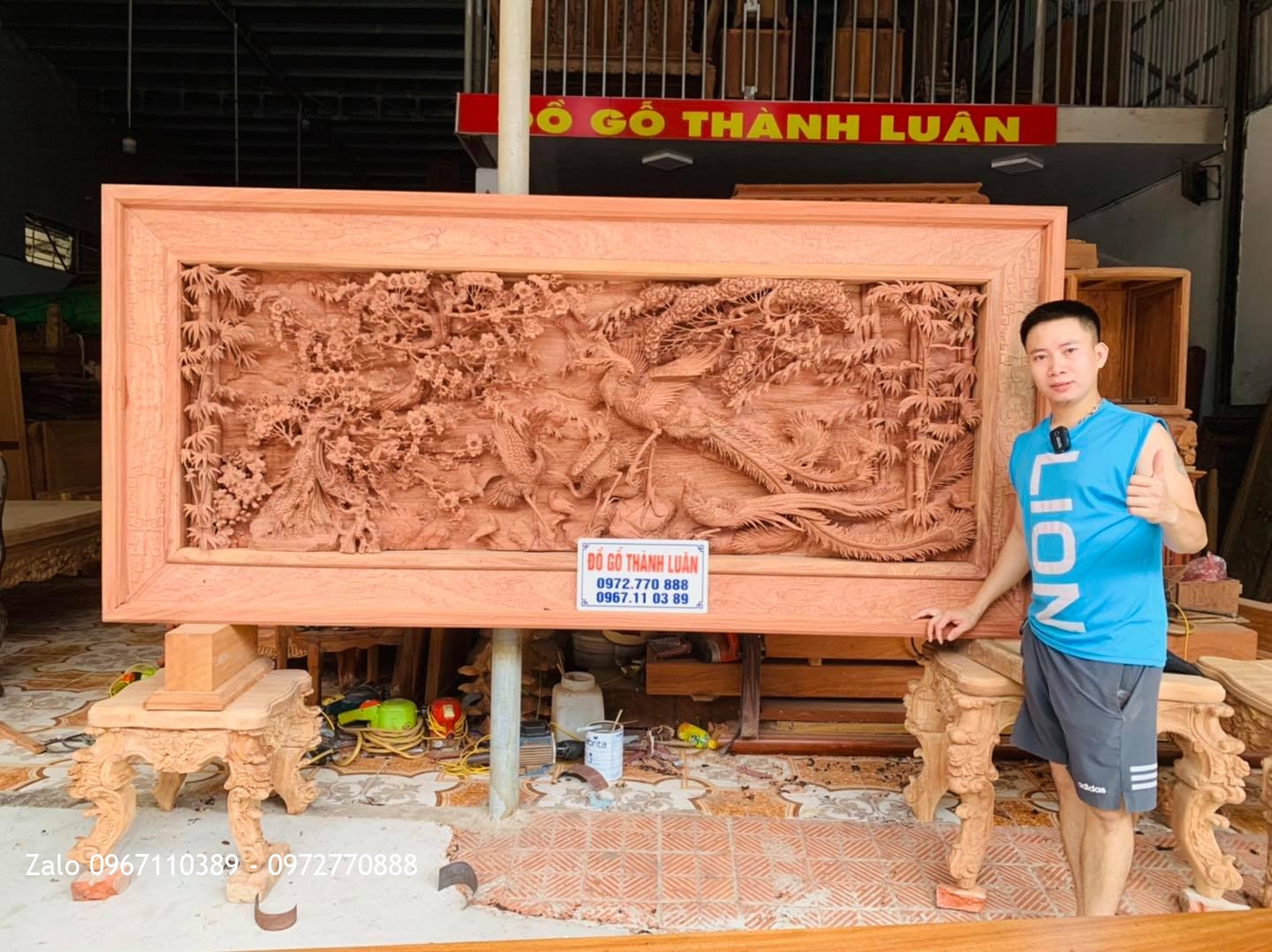 Bức Tranh Bách Điểu Triều Phụng Gỗ Hương Đá Nghệ Nhân Chế Tác.