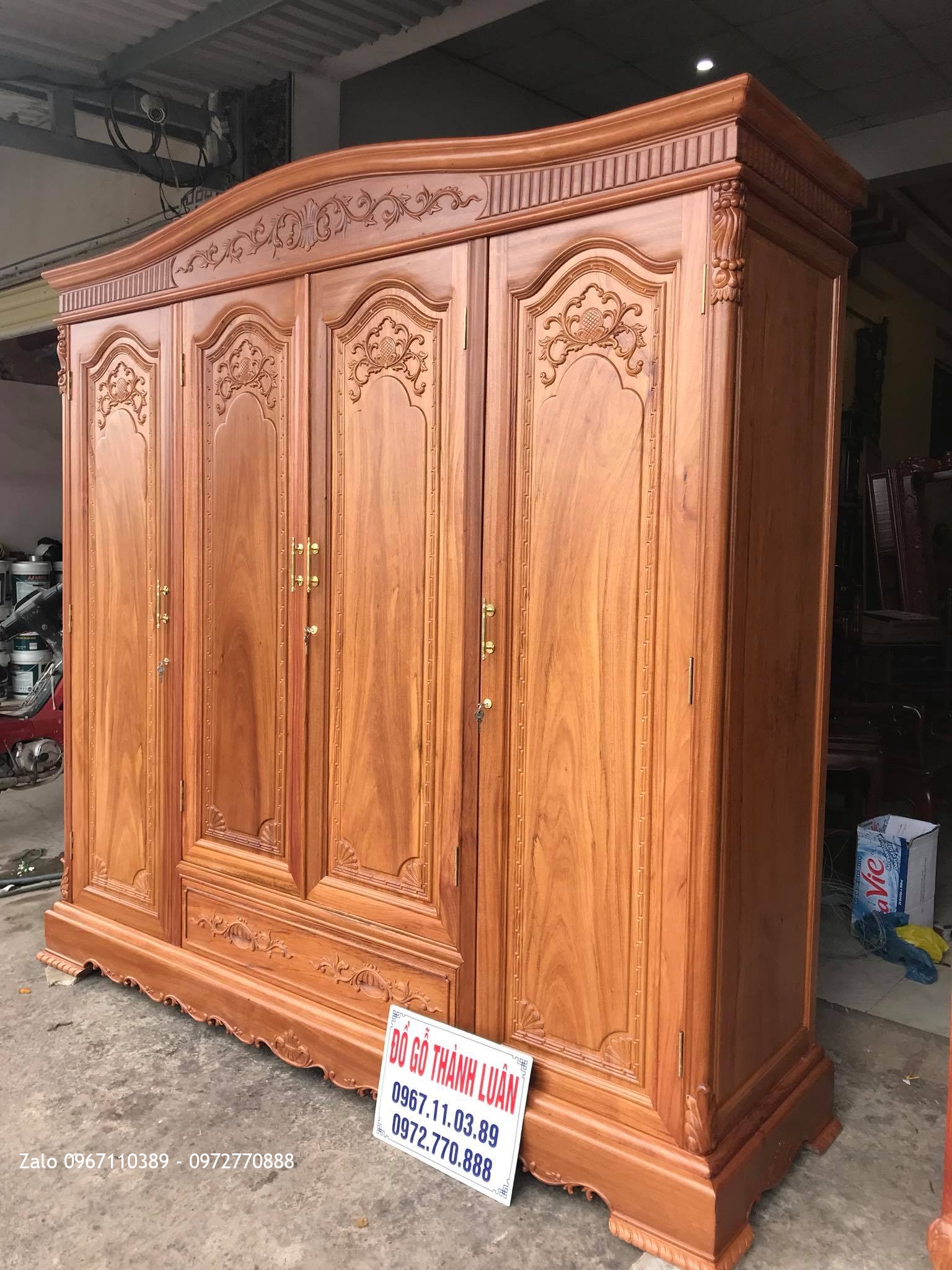 Tủ Áo Bệ Vén Gỗ Gõ Đỏ, Bàn Phấn Gỗ Hương. A Vượng Mỹ Đình HN.