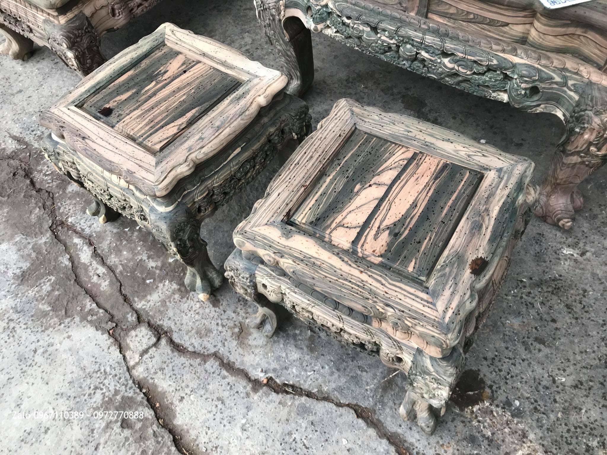 Bộ Bàn Ghế Nghê Bảo Đỉnh Gỗ Mun Cột 12 Gồm 10 Món VIP,