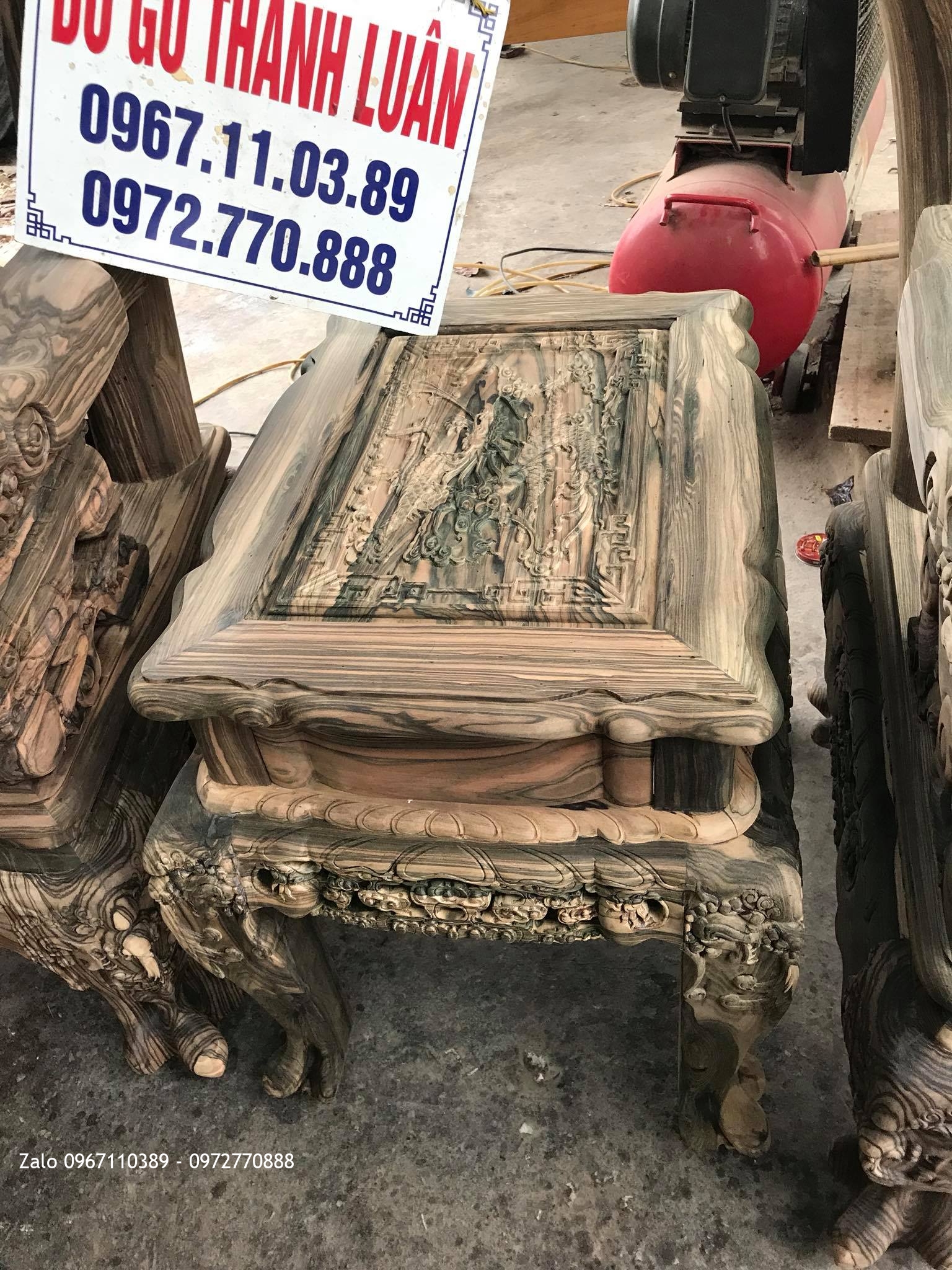 Bộ Bàn Ghế Nghê Bảo Đỉnh Gỗ Mun Cột 12 Gồm 10 Món VIP,.