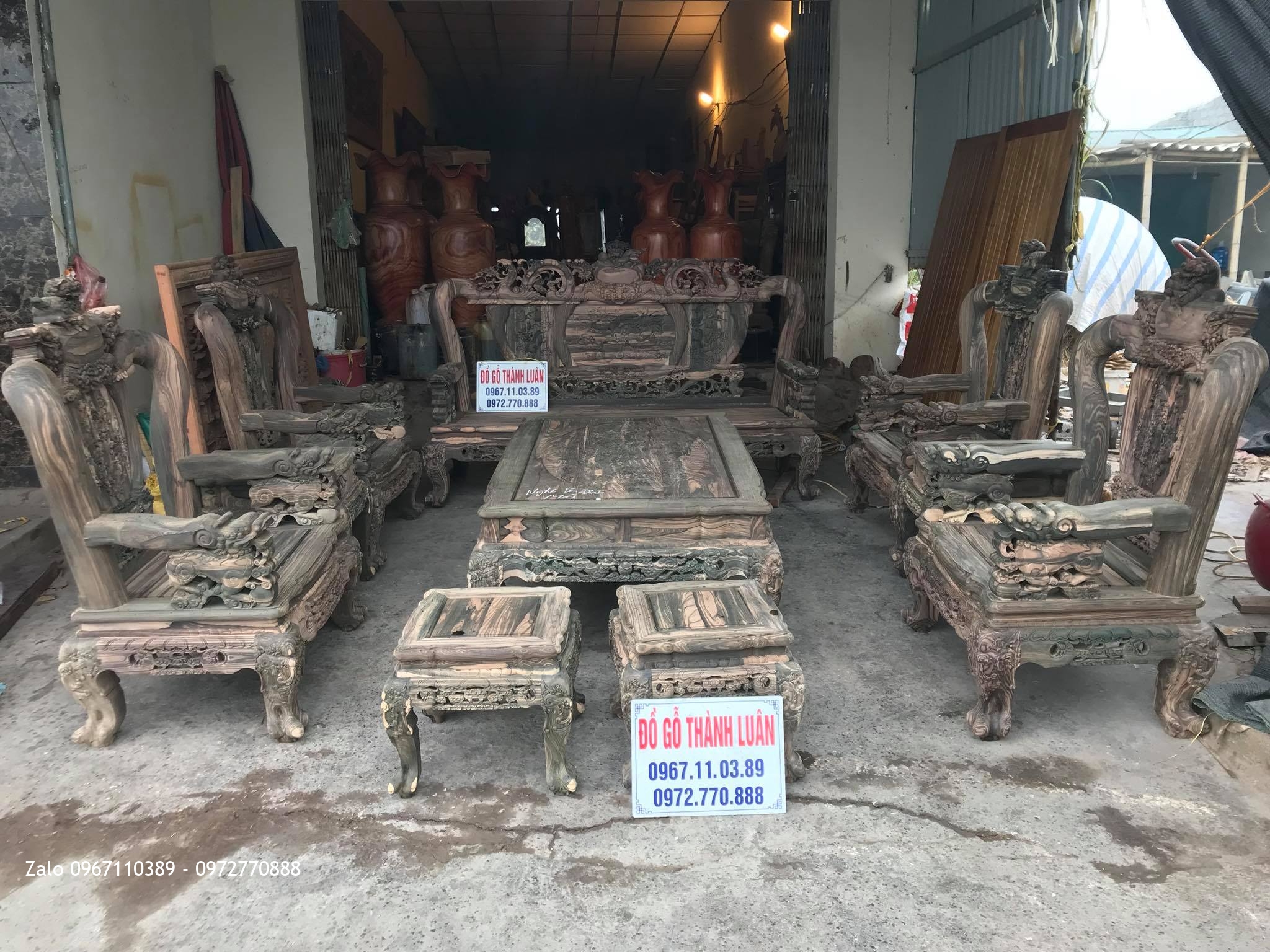 Bộ Bàn Ghế Nghê Bảo Đỉnh Gỗ Mun Cột 12 Gồm 10 Món VIP.