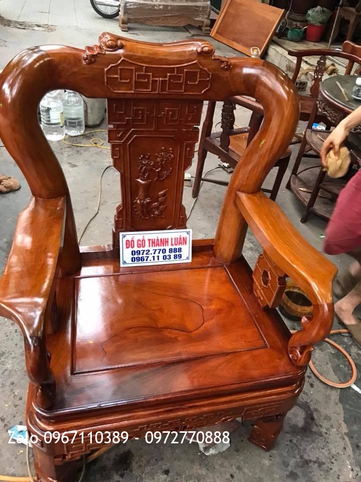 Bộ Ghế Minh Quốc Triện C10 Và Tủ Rượu Gỗ Hương Đỏ Lào. Khách Hải Phòng,