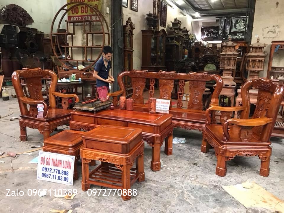 Bộ Ghế Minh Quốc Triện C10 Và Tủ Rượu Gỗ Hương Đỏ Lào. Khách Hải Phòng.