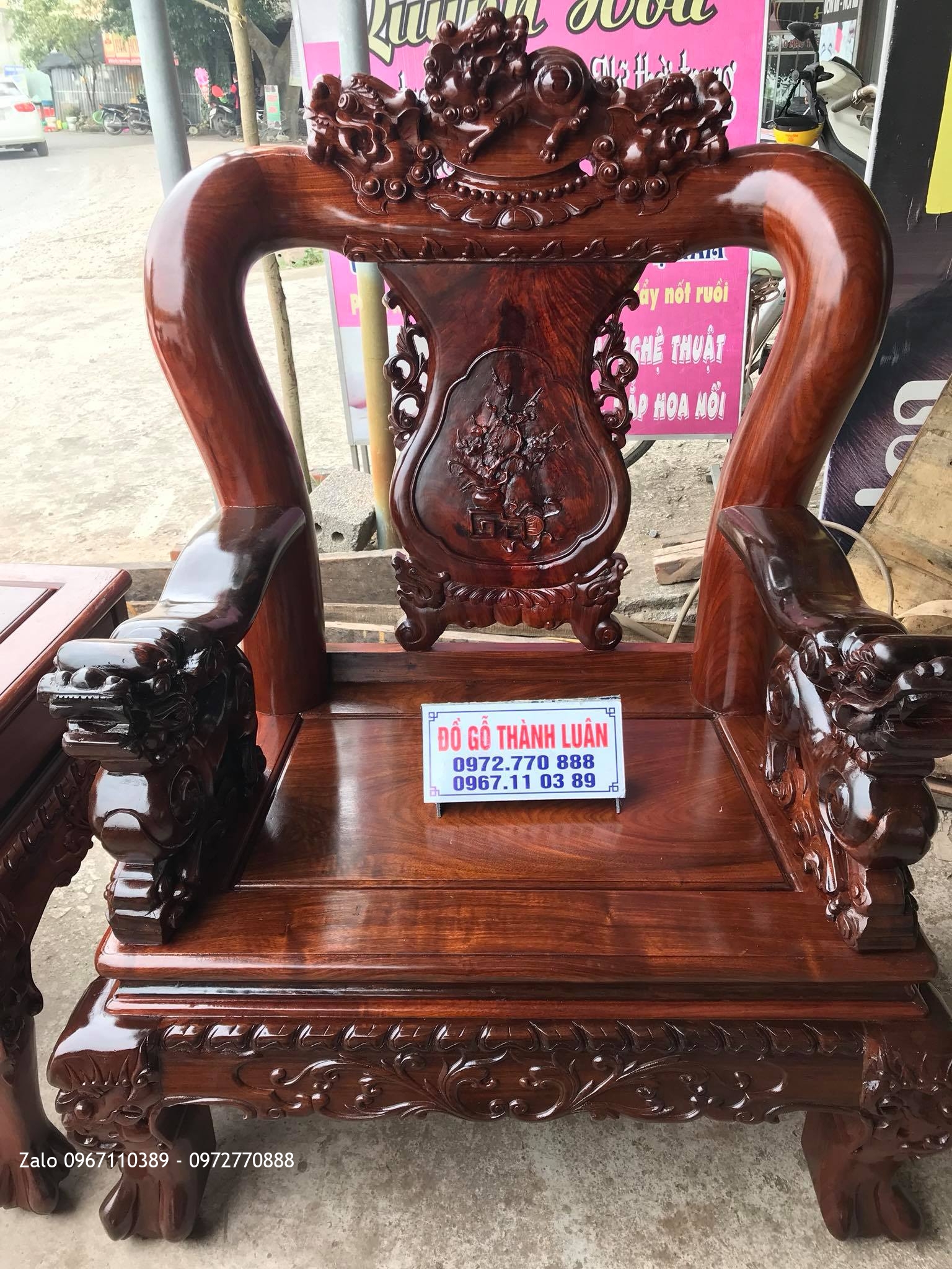 Bộ bàn ghế Minh Nghê Gỗ Cẩm Lai Lào C12,10 Món VÍP. Bác Ngọc Văn Giang Hưng Yên..