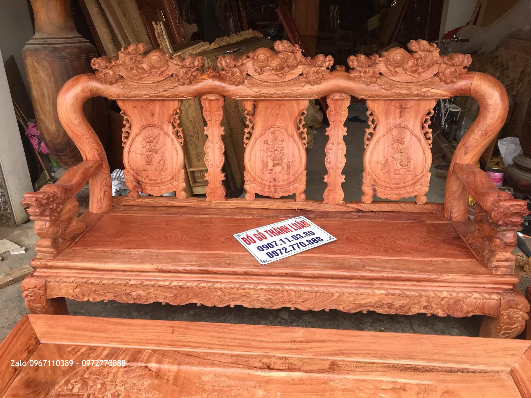 Bộ Ghế Minh Nghê Gỗ Hương Đá Nam Phi Cột 12 VÍP. Khách Lâm Đồng.