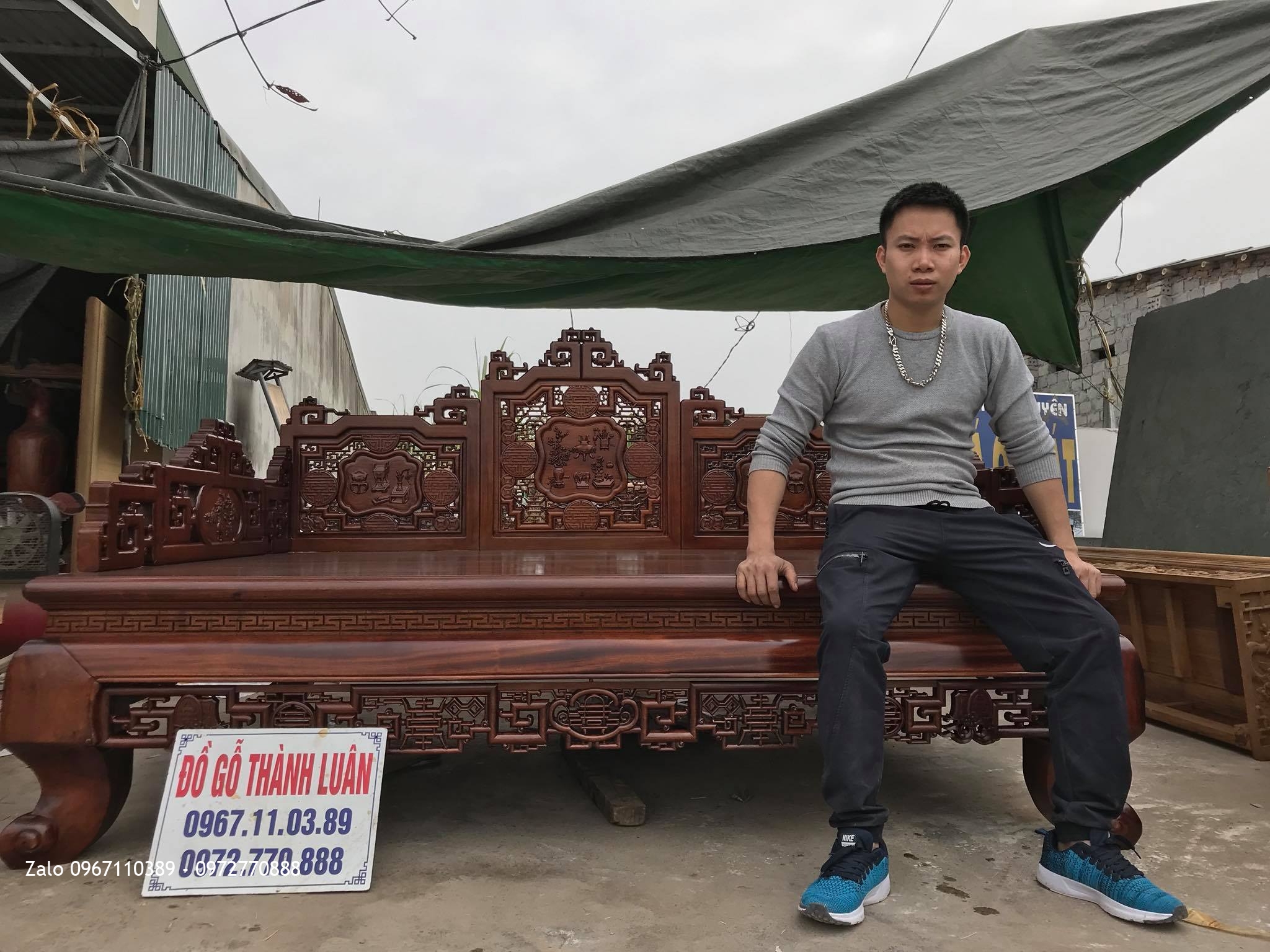 Sập 3 Thành Gỗ Gụ Đục Cổ 1m8 x 2m2. Khách Thái Bình,