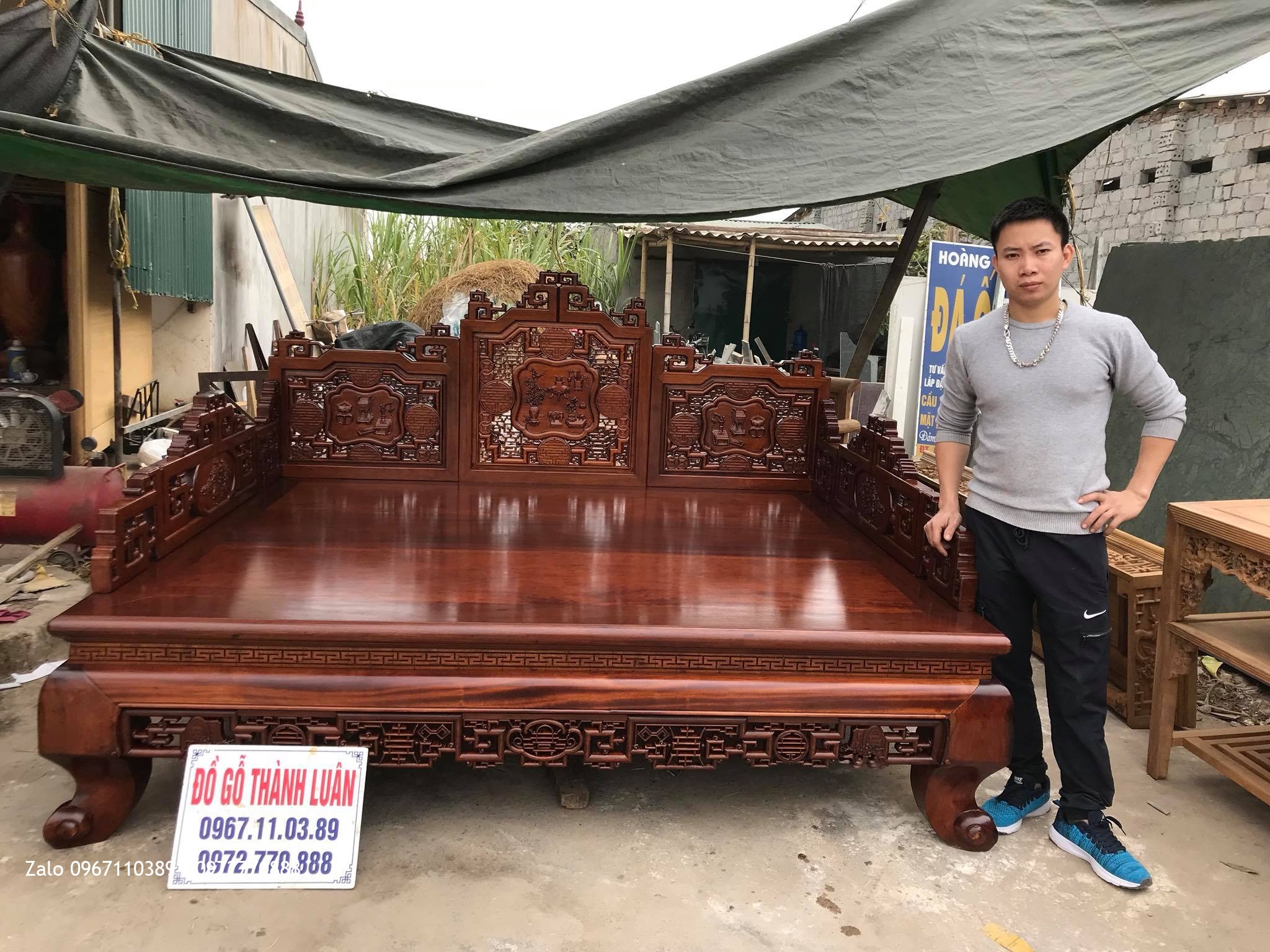Sập 3 Thành Gỗ Gụ Đục Cổ 1m8 x 2m2. Khách Thái Bình,