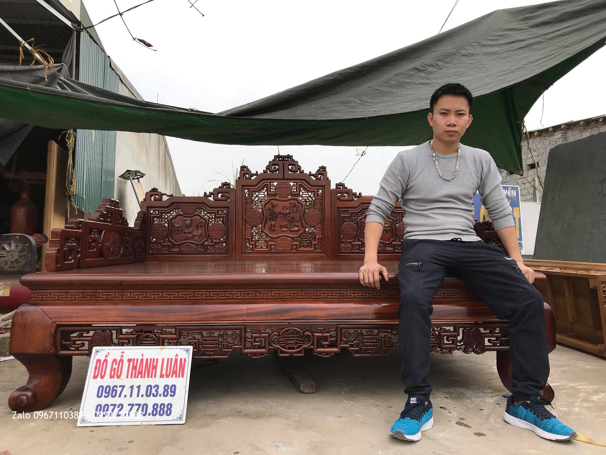 Sập 3 Thành Gỗ Gụ Đục Cổ 1m8 x 2m2. Khách Thái Bình:
