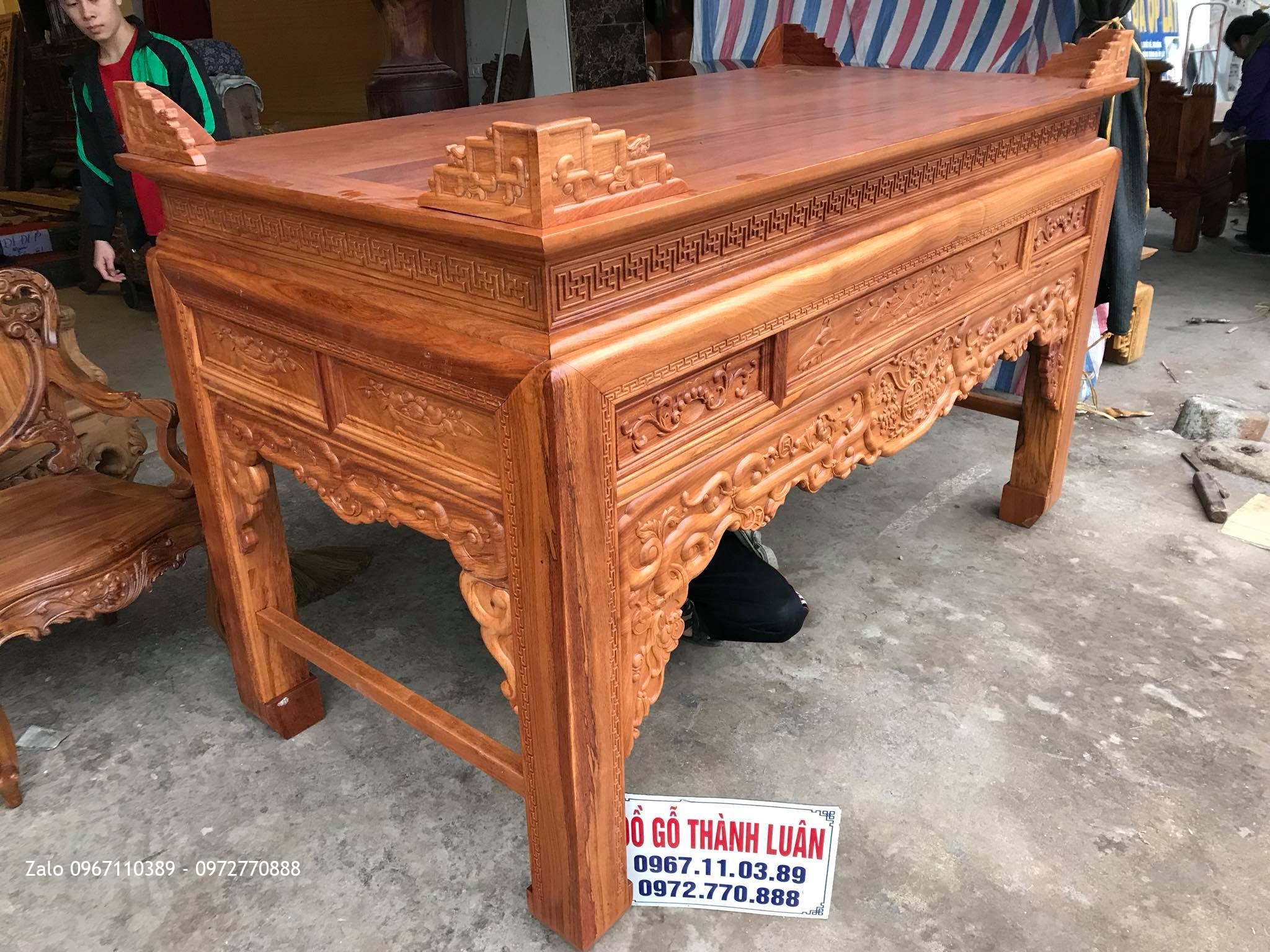 Bàn Thờ ( Án Giang) Triện Phúc Thọ Gỗ Gõ Đỏ  2m17 x 1m07 x 1m27.,