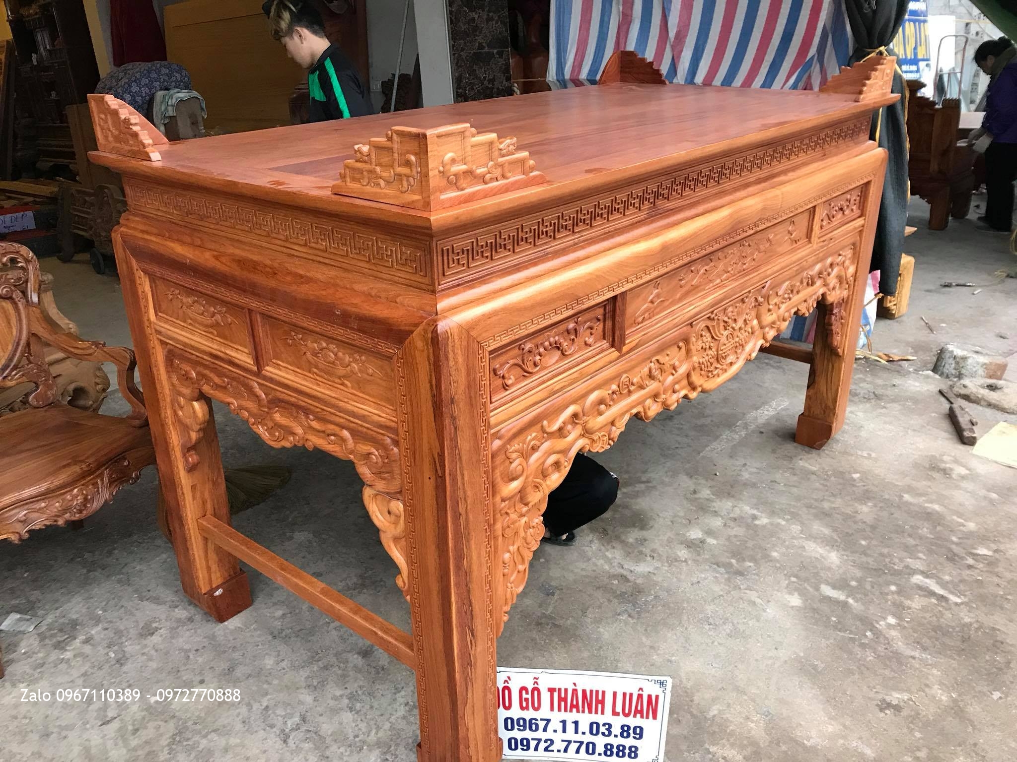 Bàn Thờ ( Án Giang) Triện Phúc Thọ Gỗ Gõ Đỏ  2m17 x 1m07 x 1m27.