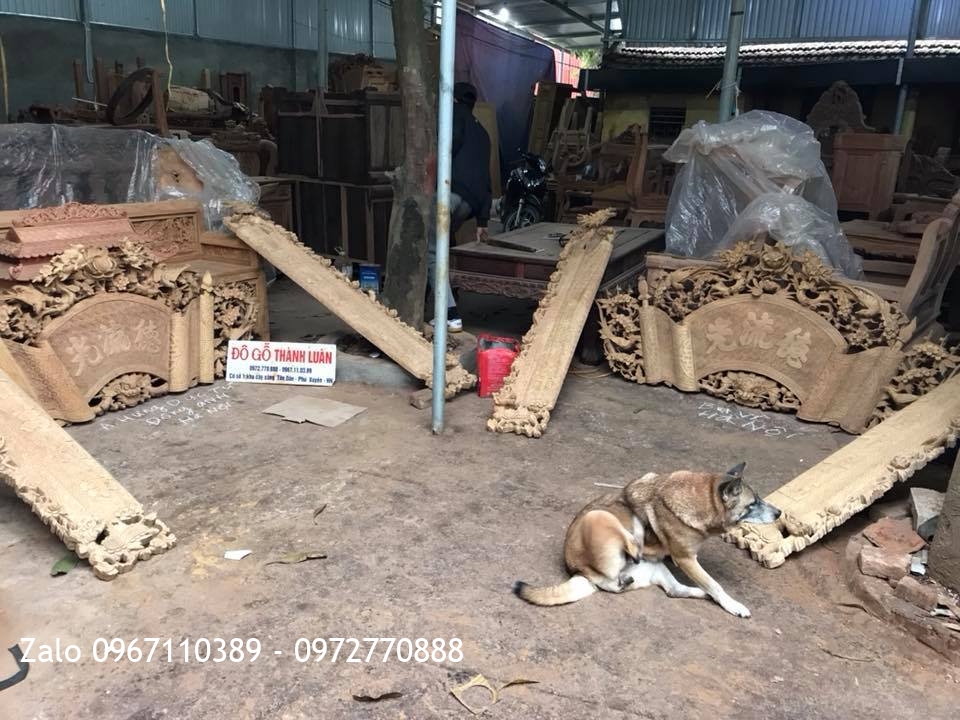 2 Bộ Cuốn Thư Câu Đối Gỗ Gụ. Khách Đông Anh Và Ba Vì Hà Nội..