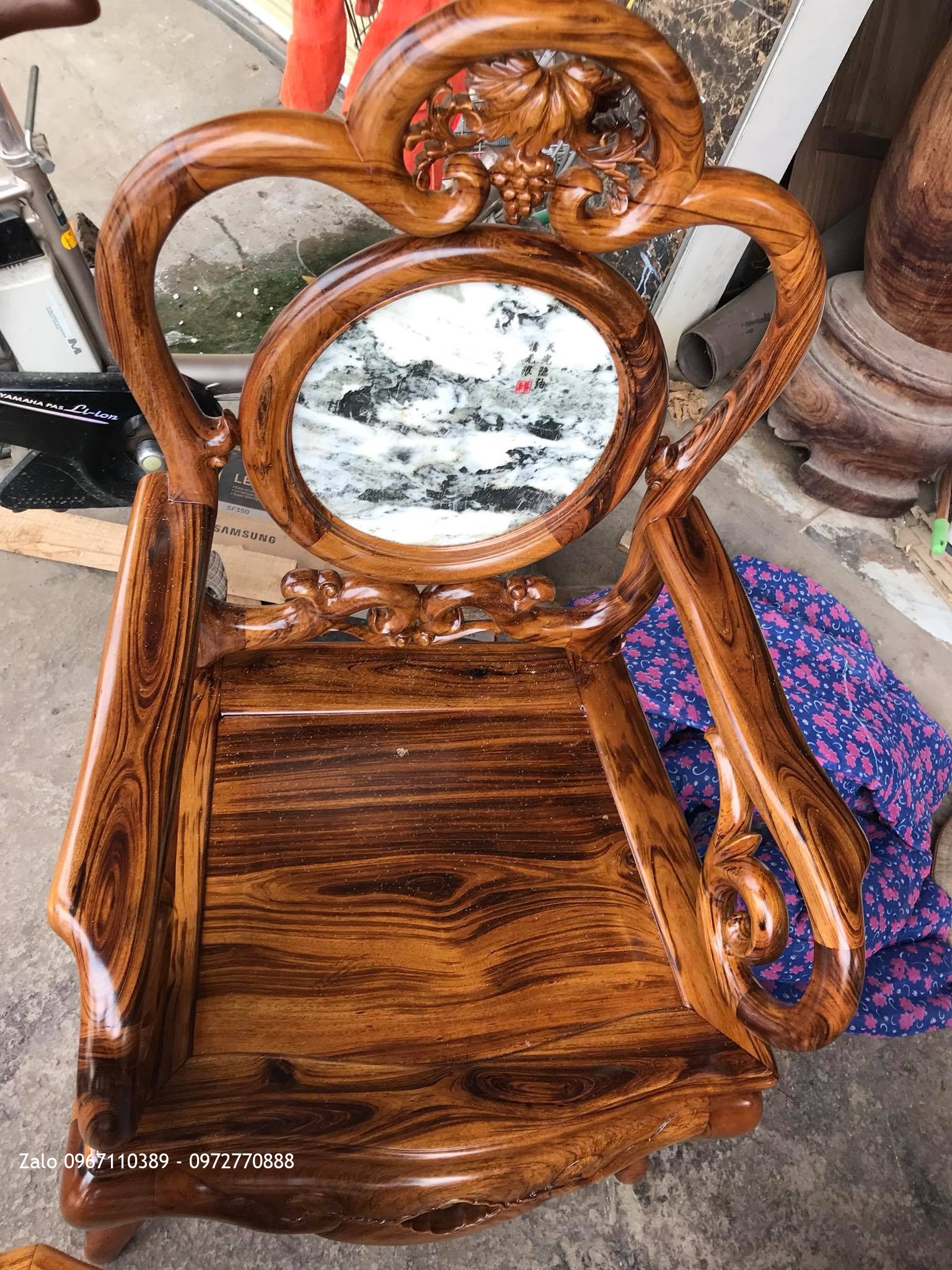 Bộ Bàn Ghế Guột Nho Gỗ Gụ Ta Quảng Bình Vân Vip. A Minh Sài Gòn,.