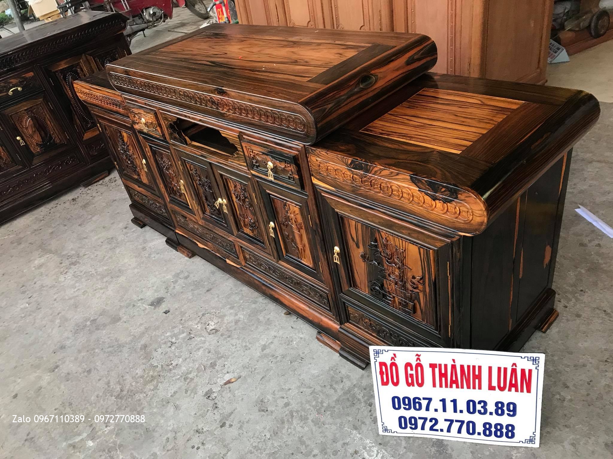 2 Tủ Kệ Tivi Kiểu Mõ Gỗ Mun VÍP. A Toàn Nha Trang