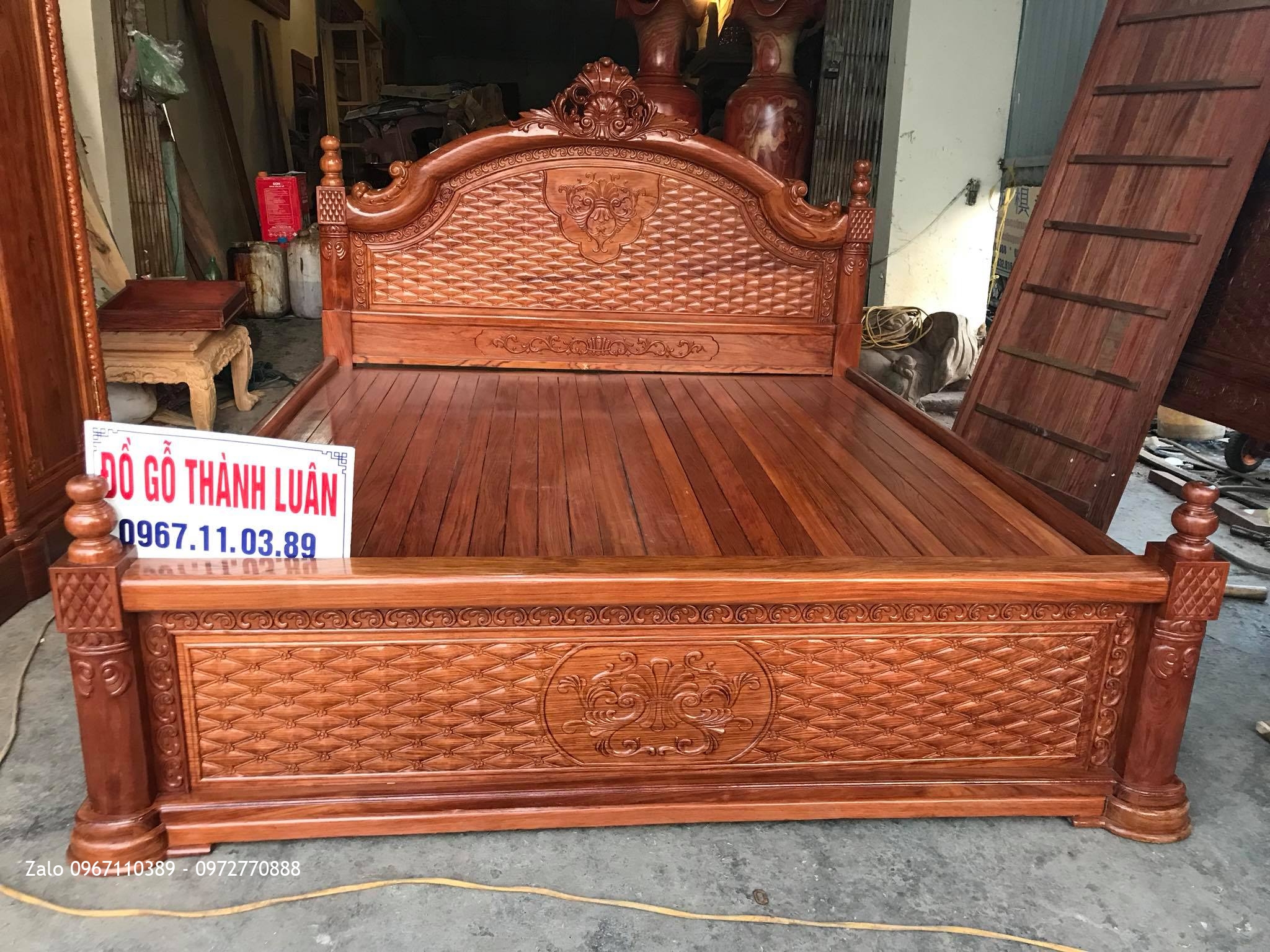 Tủ Áo, Giường Vòm Gỗ Cẩm Lai. Khách Nha Trang