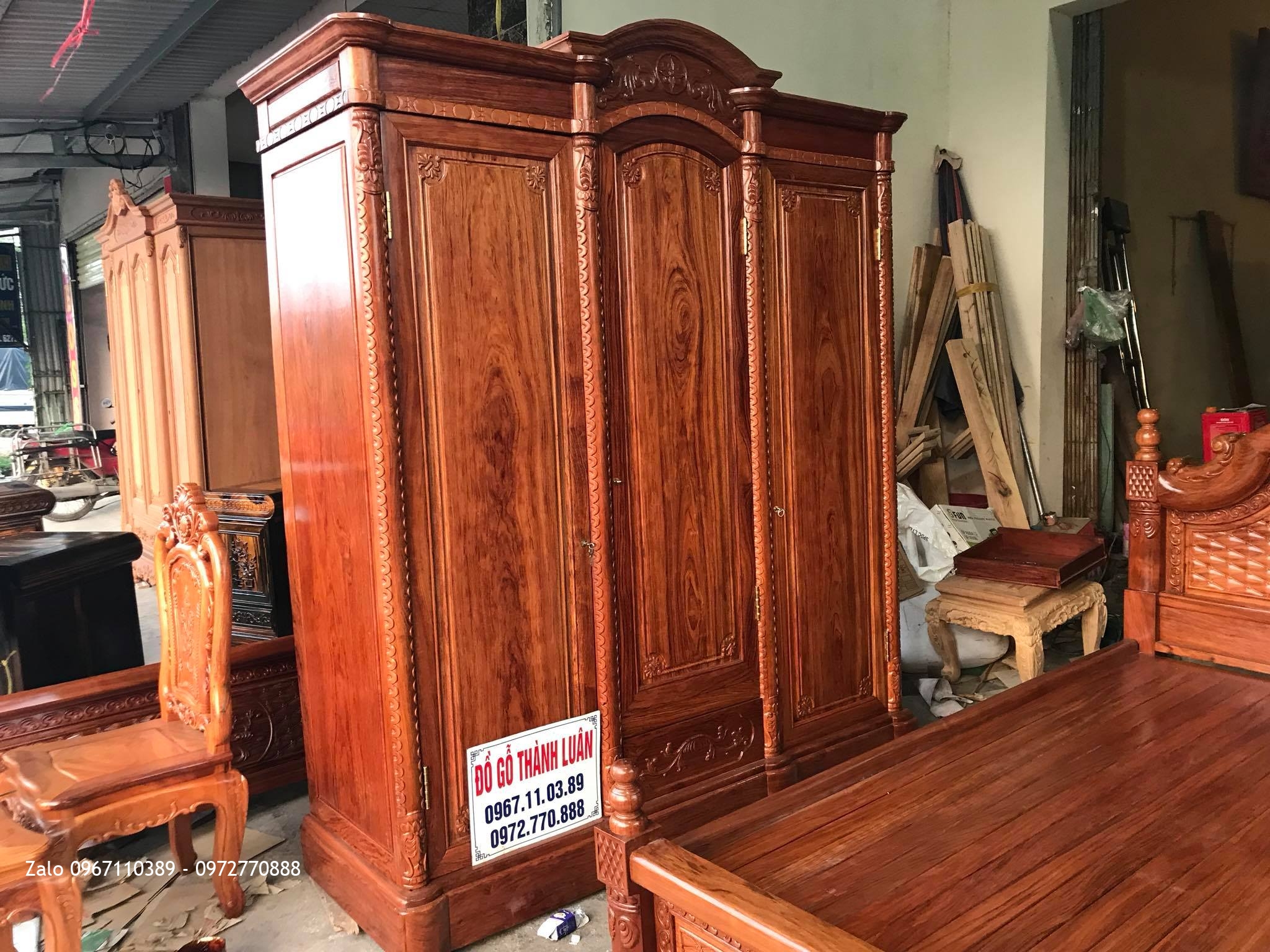 Tủ Áo, Giường Vòm Gỗ Cẩm Lai. Khách Nha Trang.