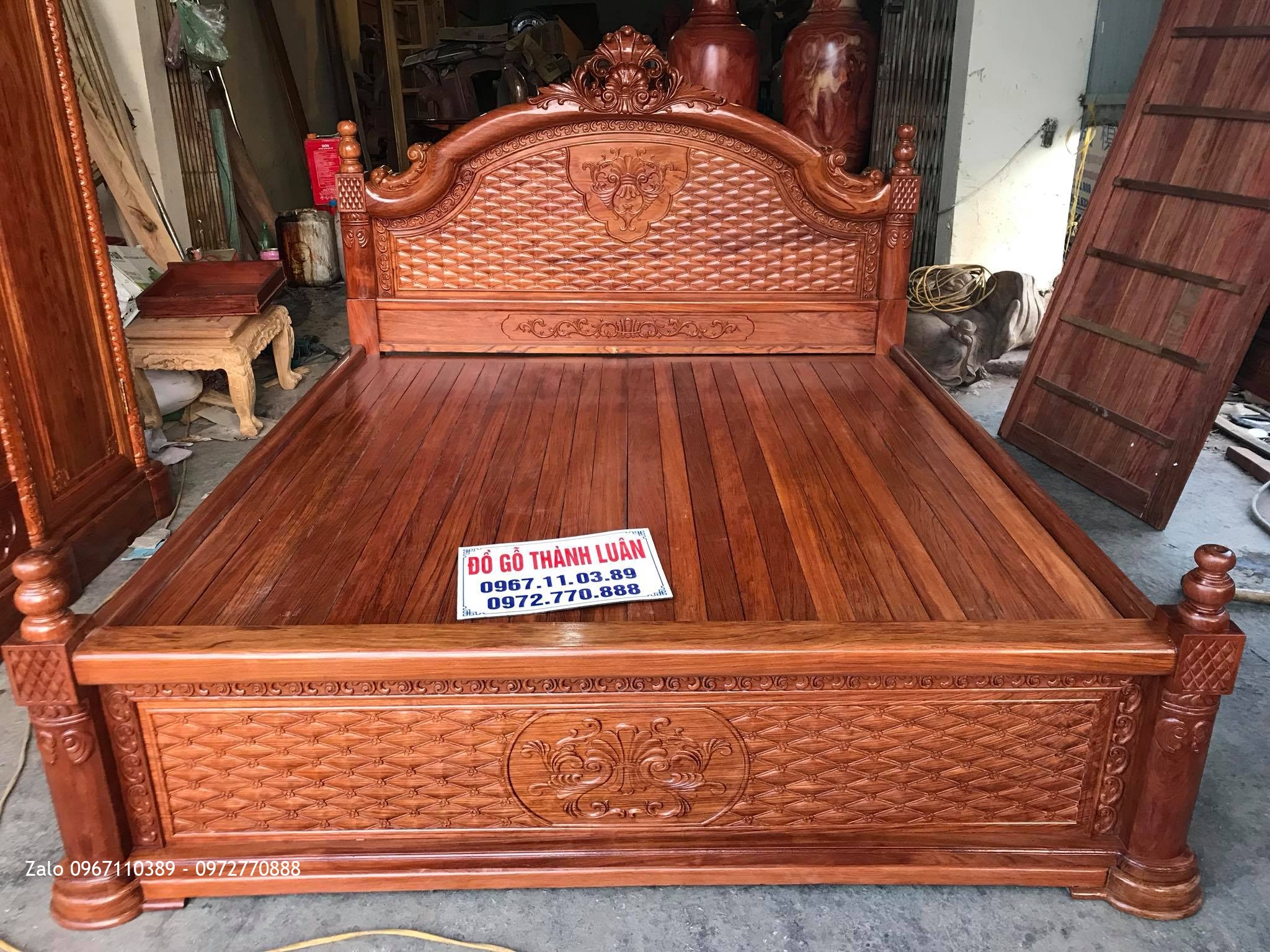 Tủ Áo, Giường Vòm Gỗ Cẩm Lai. Khách Nha Trang.