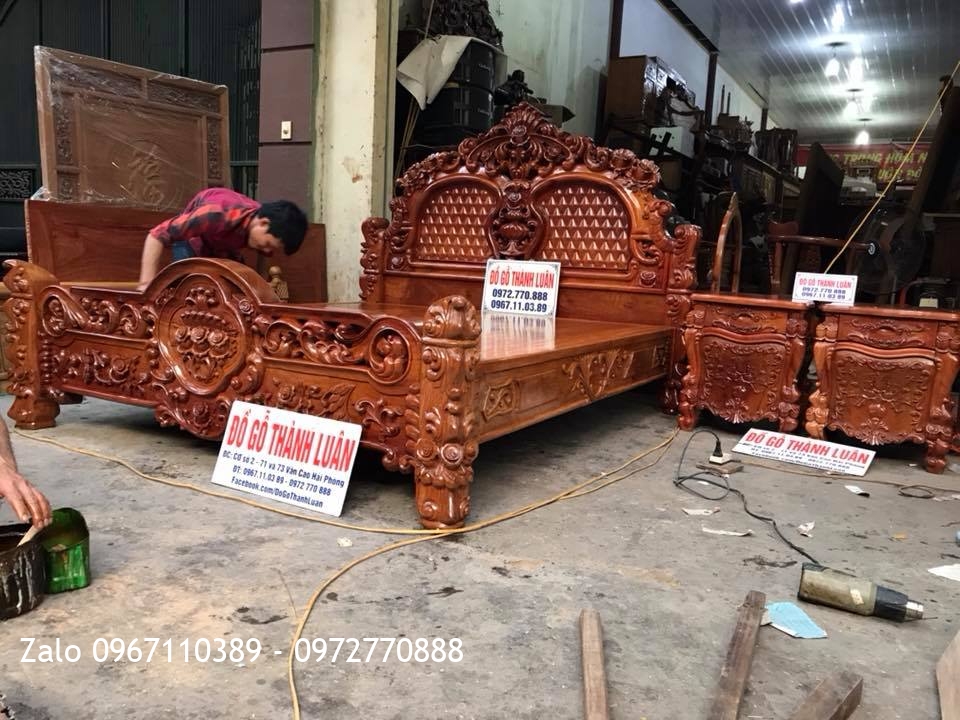 Giường Hoa Hồng Gỗ Hương Lu-i.:.
