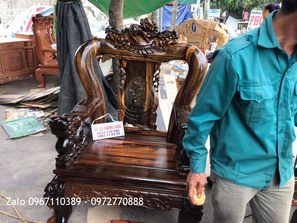 Bộ Minh Quốc Nghê Gỗ Mun Hoa, Kệ Tivi. Khách Yên Bái.: