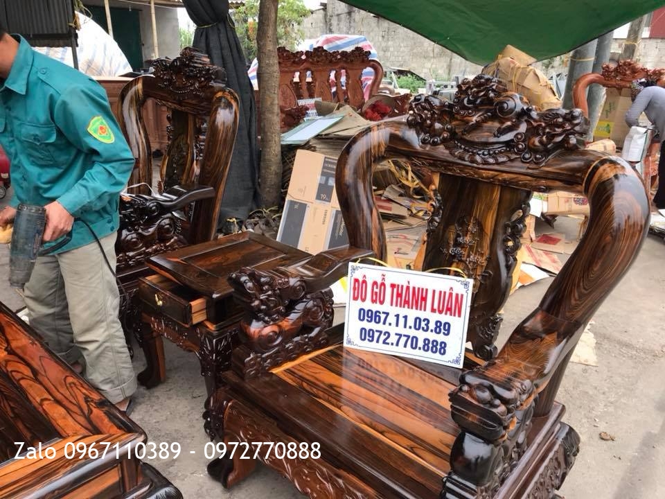 Bộ Minh Quốc Nghê Gỗ Mun Hoa, Kệ Tivi. Khách Yên Bái.:.