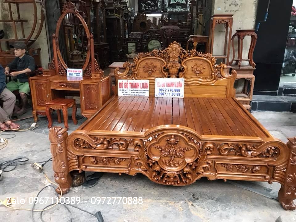 Giường Hồng Lu-i, Tủ phấn Gỗ Hương. Khách Hải Phòng.