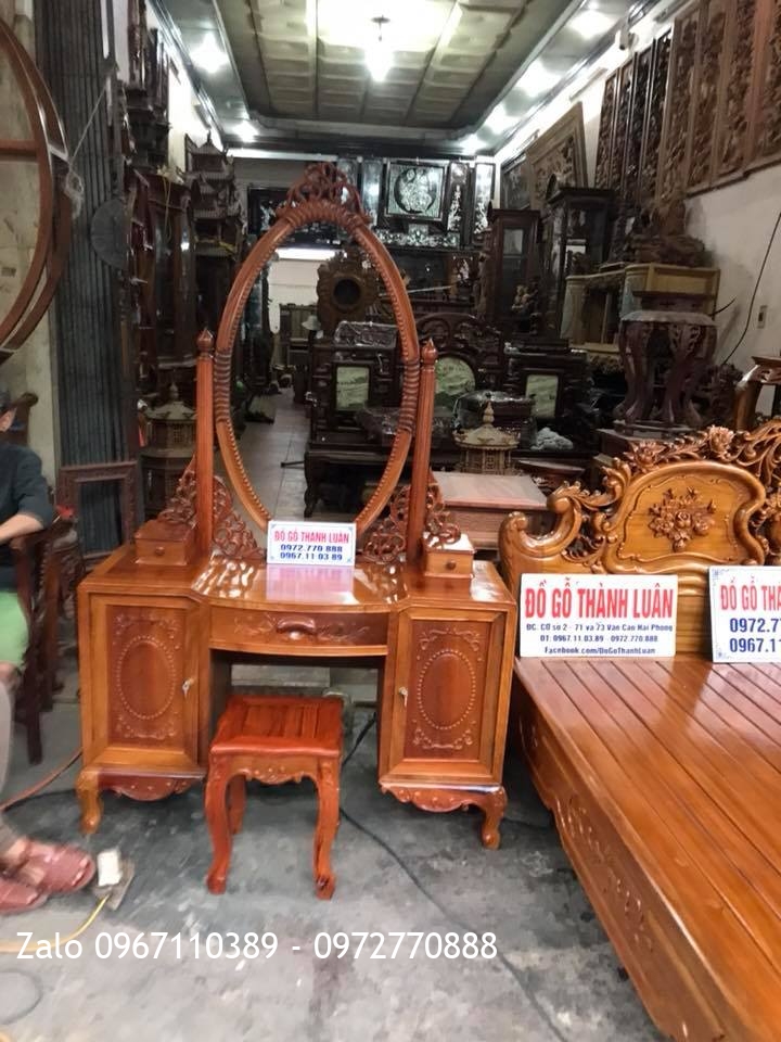 Giường Hồng Lu-i, Tủ phấn Gỗ Hương. Khách Hải Phòng.:.