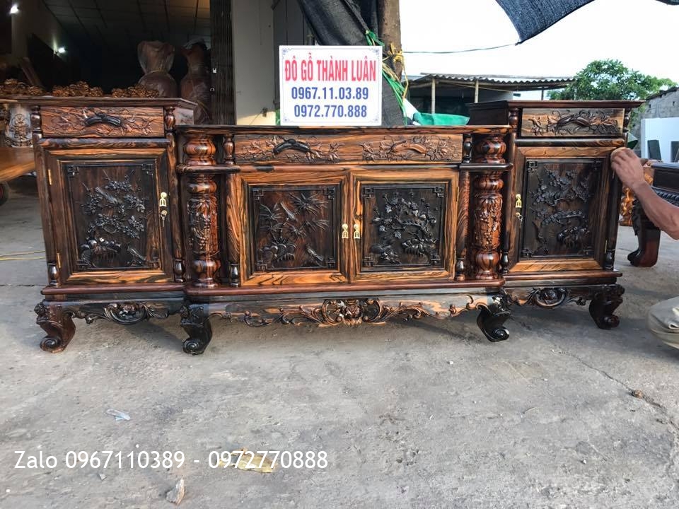 Tủ Tivi Gỗ Mun Hoa 4 Cánh Đục Tứ Quý,