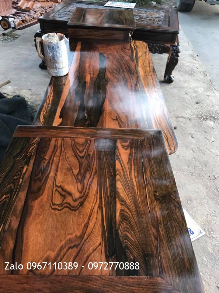 Tủ Tivi Gỗ Mun Hoa 4 Cánh Đục Tứ Quý::.