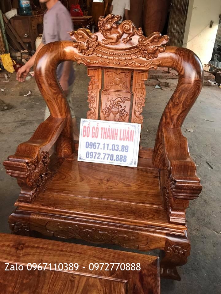 Bộ Minh Quốc Nghê Gỗ Hương Vân Cột 14. A Nghề Hưng Yên,