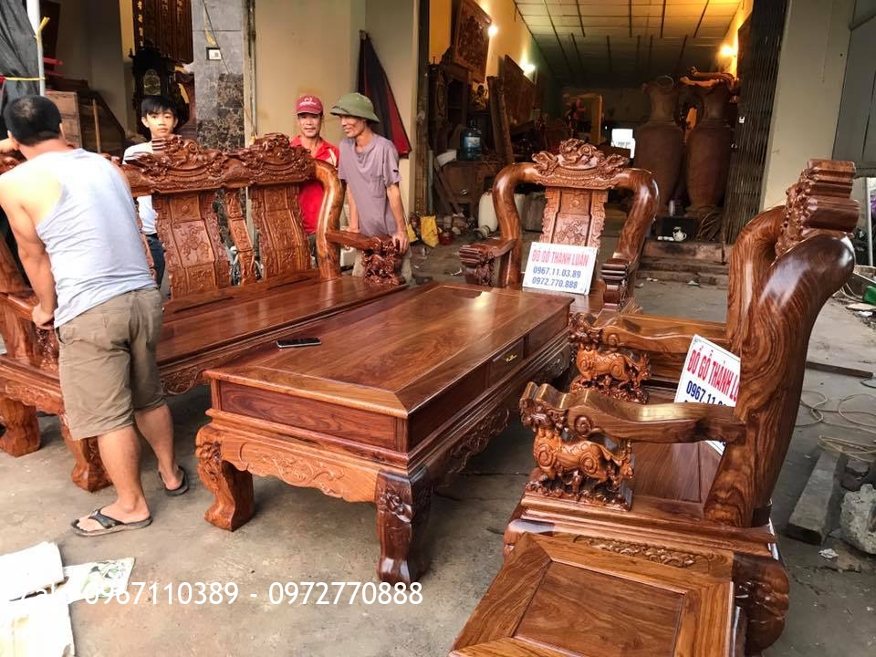 Bộ Minh Quốc Nghê Gỗ Hương Vân Cột 14. A Nghề Hưng Yên.