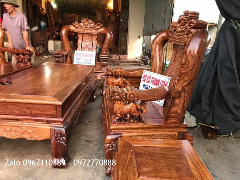 Bộ Minh Quốc Nghê Gỗ Hương Vân Cột 14. A Nghề Hưng Yên.