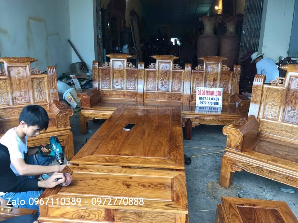 Bộ Âu Á Hộp Hương Vân Đỏ Nam Phi Gồm 6 Món. Khách Thanh Hoá.