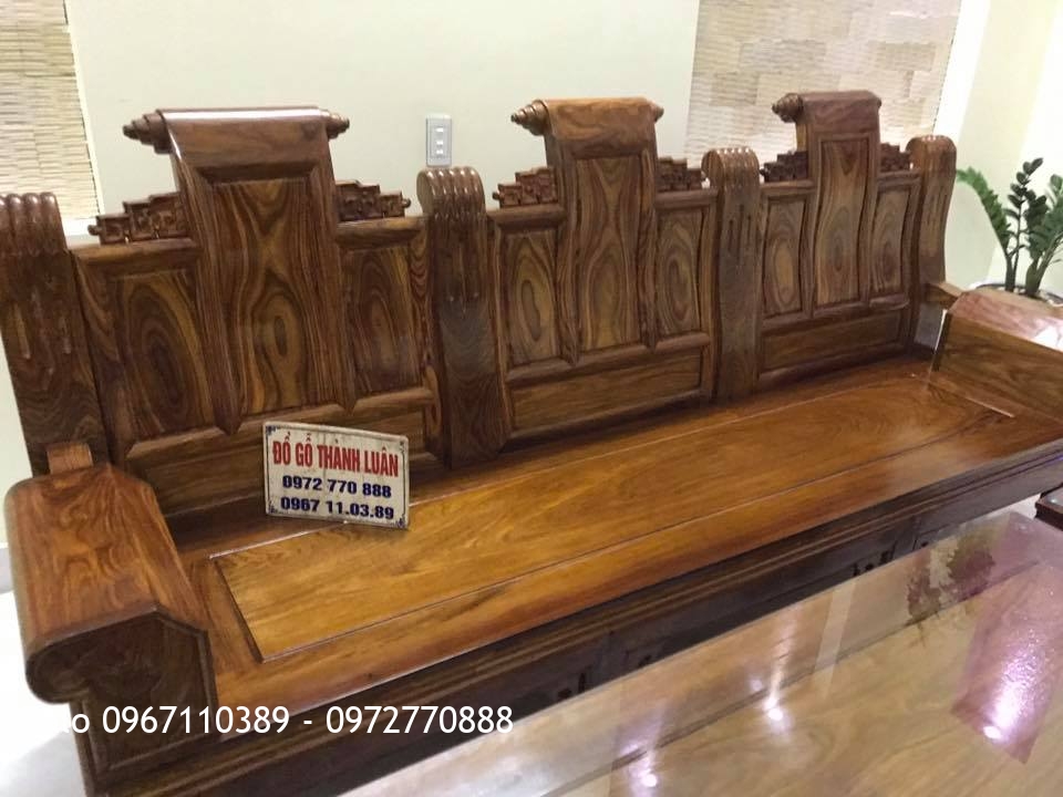 Bộ Âu Á Hộp Gỗ Hương Vân Đỏ. Khách Thuỷ Nguyên Hải Phòng.