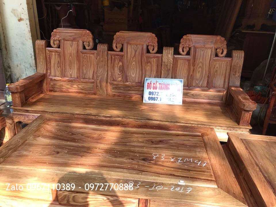 Bộ Ghế Như Ý Đầu Voi Gỗ Hương Vân Đỏ,