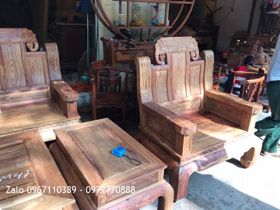 Bộ Ghế Như Ý Đầu Voi Gỗ Hương Vân Đỏ,.