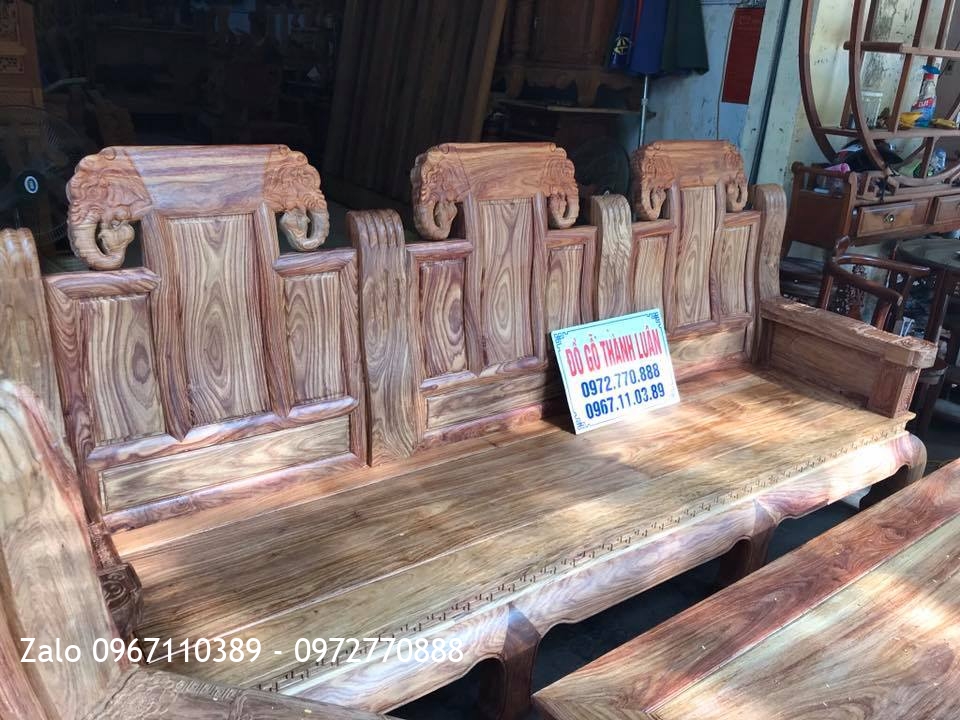Bộ Ghế Như Ý Đầu Voi Gỗ Hương Vân Đỏ..