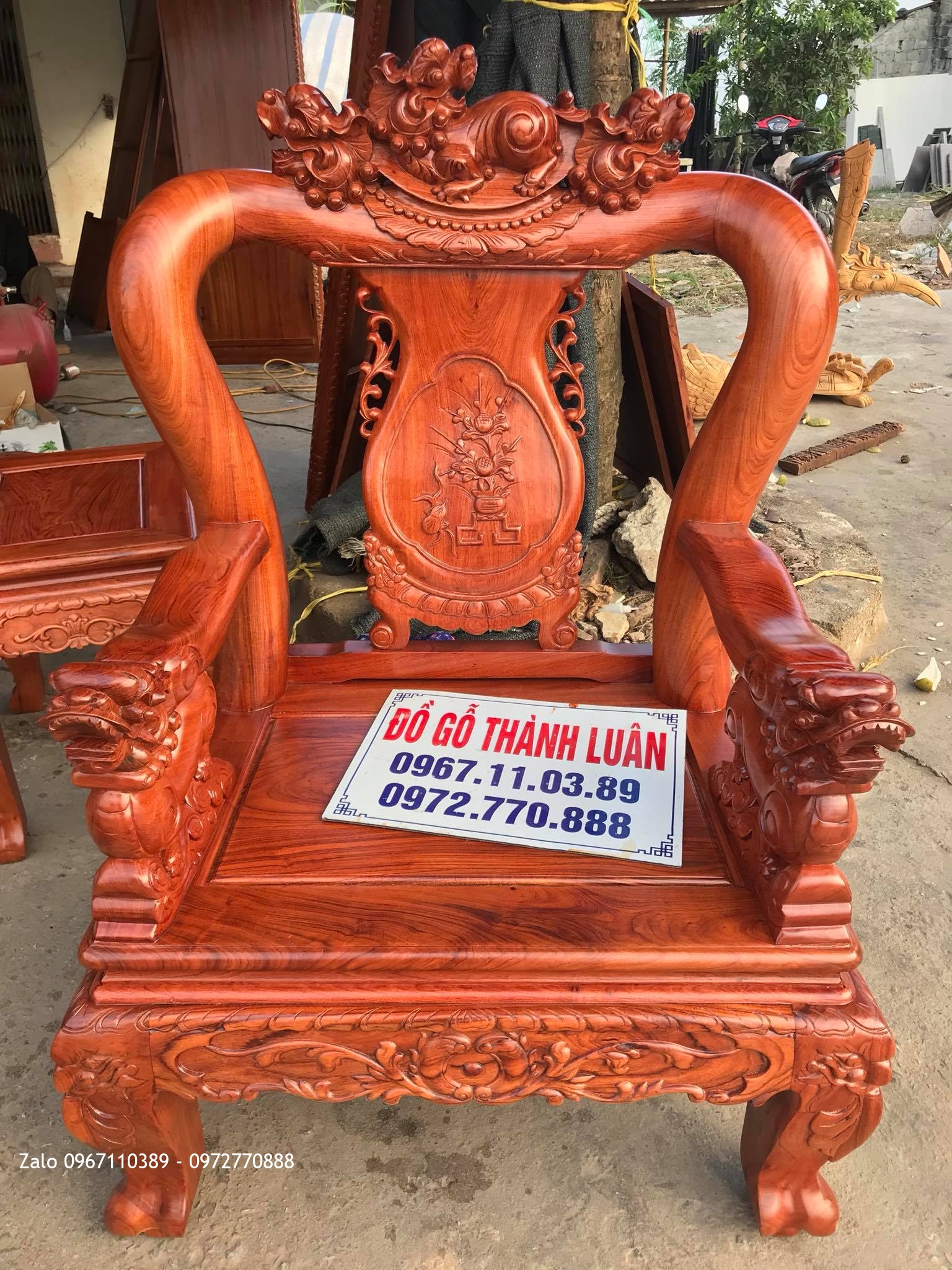 Bộ Bàn Ghế Minh Quốc Nghê Gỗ Hương Đá Nam Phi Cột 10 VÍP,.