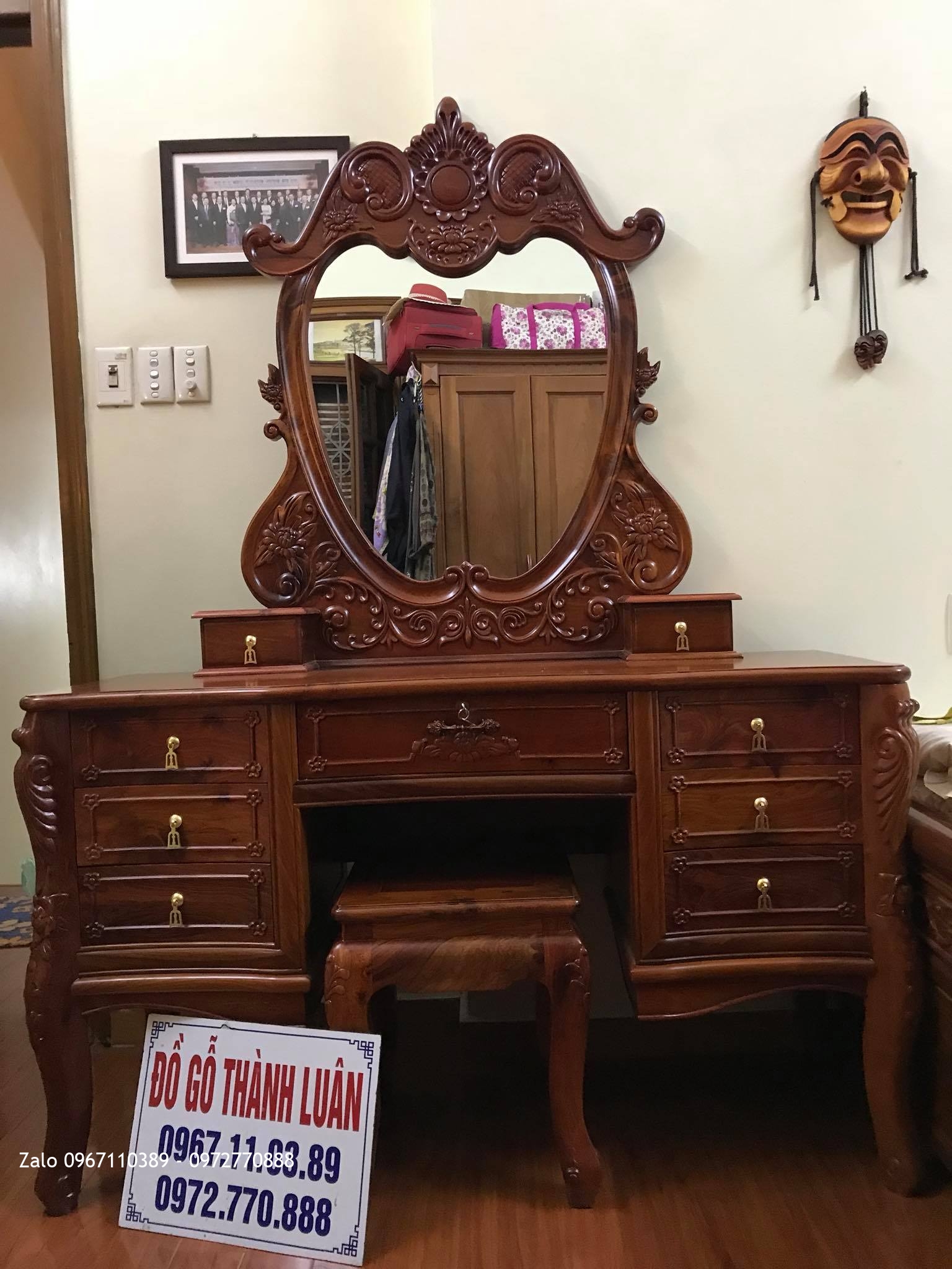 Bàn Trang Điểm Gỗ Hương Đỏ Lào VÍP. Cô Hà HN.