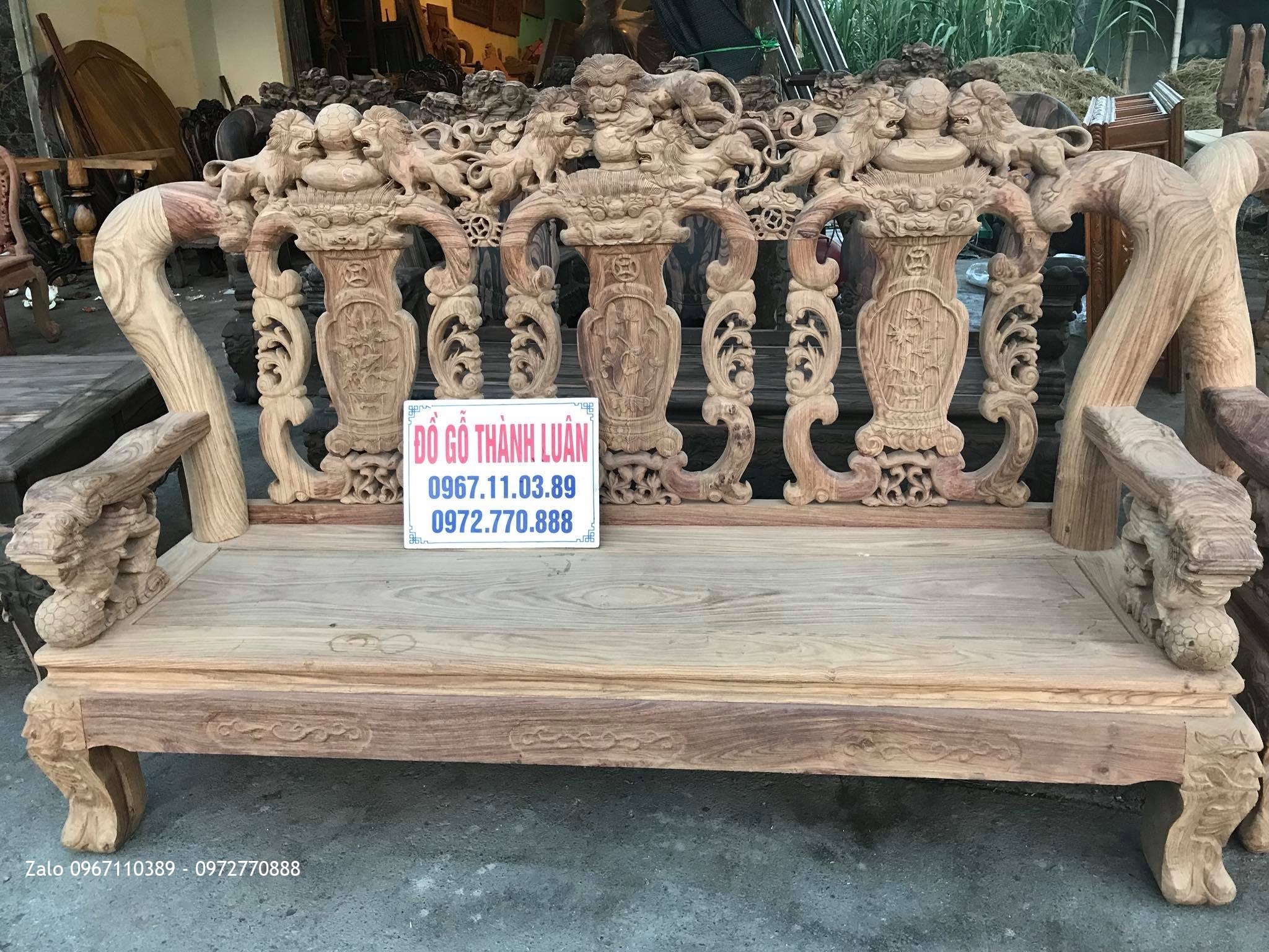 2 Bộ Ghế Quốc Sư Gỗ Hương Vân Cột 12,6 Món.