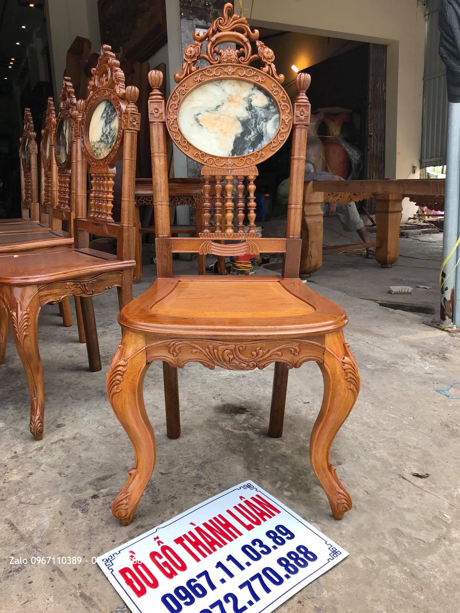 Bộ Bàn Ghế Ăn Mẫu Đồng Hồ Pháp Cổ gồm 10 ghế 1 Bàn. Khách Hà Tĩnh,