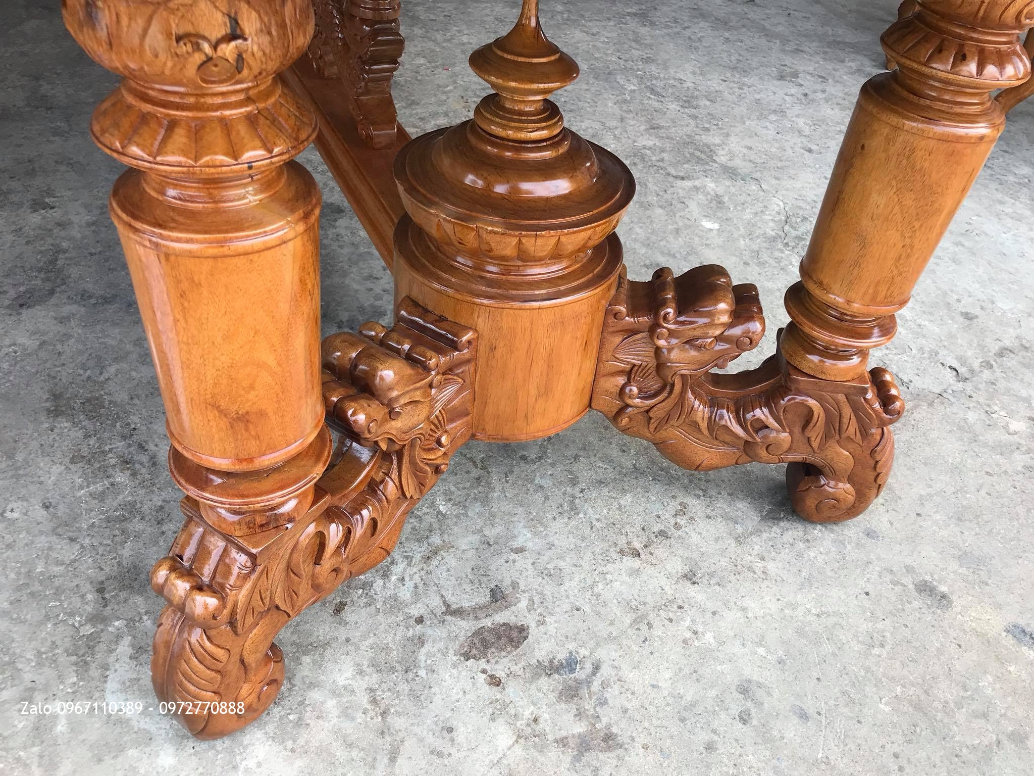 Bộ Bàn Ghế Ăn Mẫu Đồng Hồ Pháp Cổ gồm 10 ghế 1 Bàn. Khách Hà Tĩnh:.