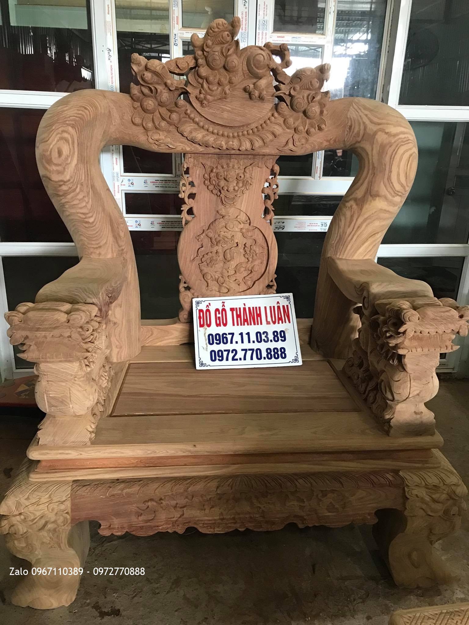 Bộ Bàn Ghế Minh Quốc Nghê Cột 20 Gỗ Hương Vân Nam Phi. Khủng Nhất Đông Nam Á